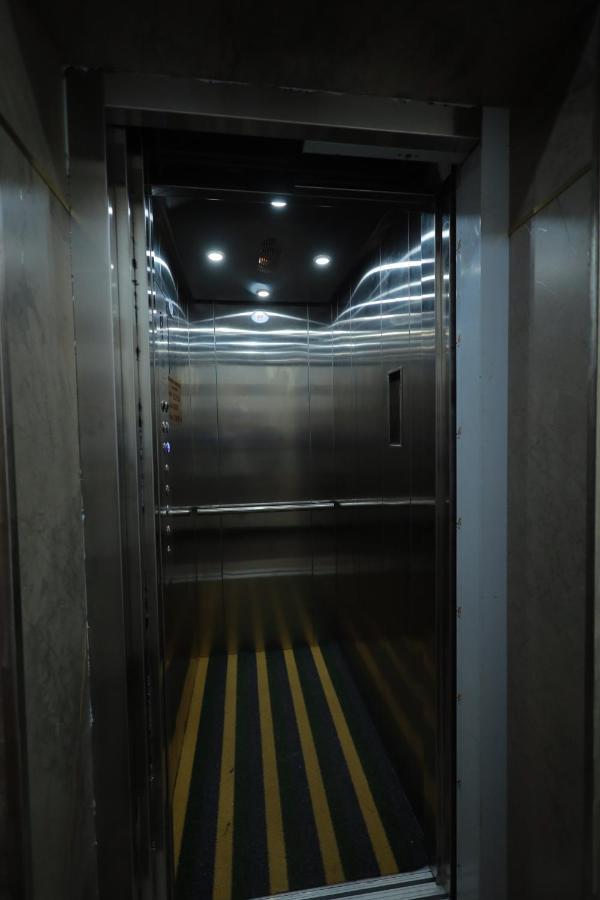 Hydepark Regency Hotel Palakkad Luaran gambar